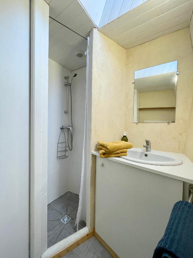 Appartamento Authentique Penty Au Coeur Du Bourg Roscanvel Esterno foto